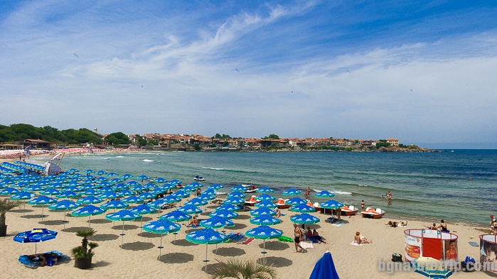 The central beach of Sozopol. It is located between the peninsula with the old houses - Skamnia and Cape Harmani, built with new buildings.