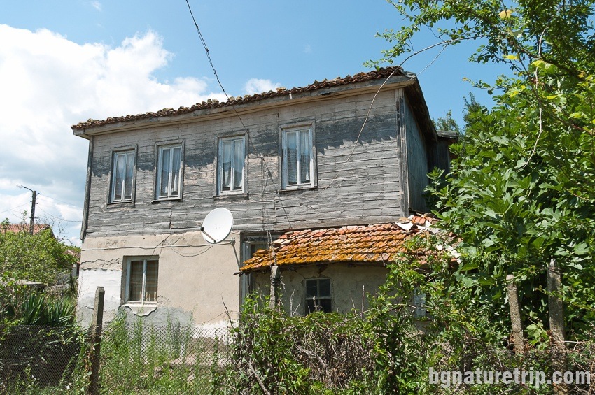 Old wooden house in Rezovo